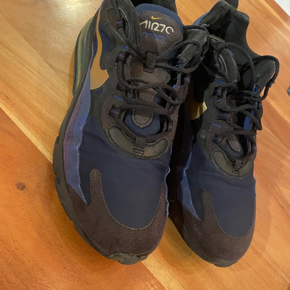 Nike Air Max 270 Sneakers